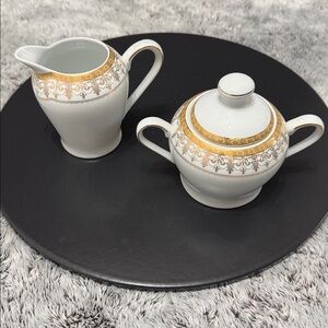 Royal‎ Vienna RVG1 China Sugar Bowl W/Lid Creamer Gold Band Scroll Trim Set of 2